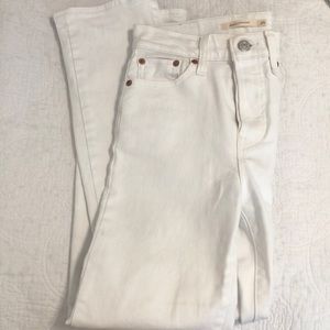 Wedgie Straight Levi Jean size 25